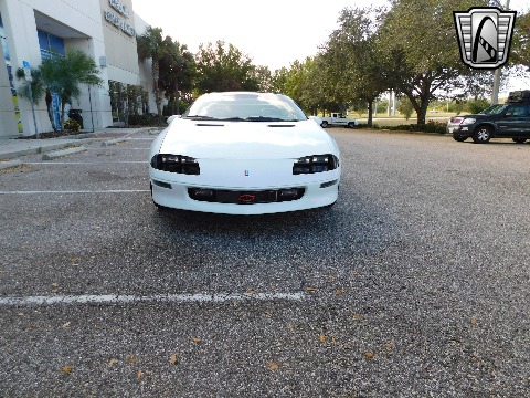 1995 Chevrolet Camaro image 3