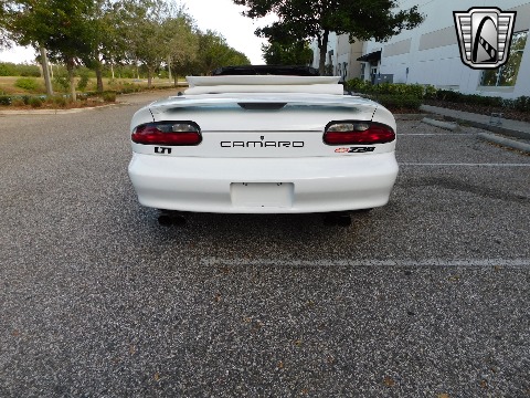 1995 Chevrolet Camaro image 5