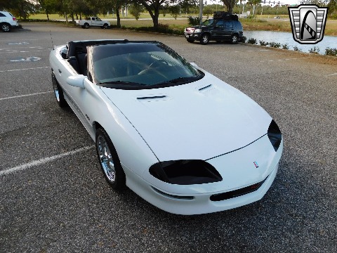 1995 Chevrolet Camaro image 9