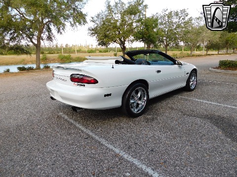 1995 Chevrolet Camaro image 15