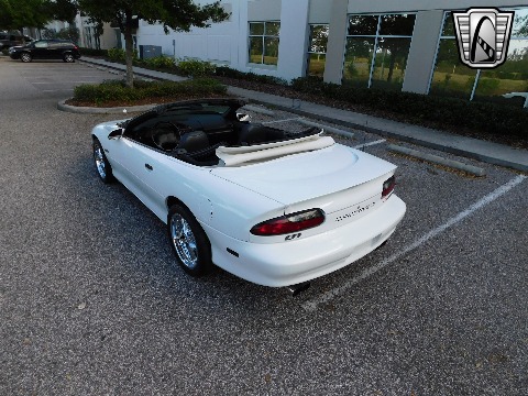 1995 Chevrolet Camaro image 19
