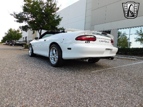 1995 Chevrolet Camaro image 21