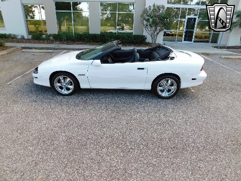 1995 Chevrolet Camaro image 23