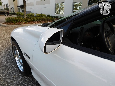 1995 Chevrolet Camaro image 27