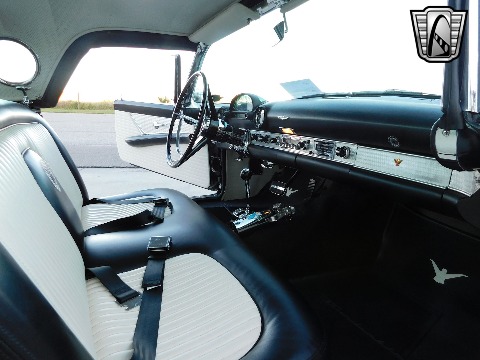 1956 Ford Thunderbird image 107