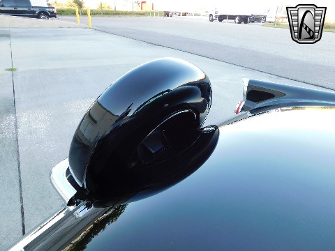 1956 Ford Thunderbird image 57