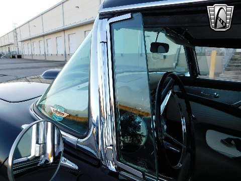 1956 Ford Thunderbird image 6