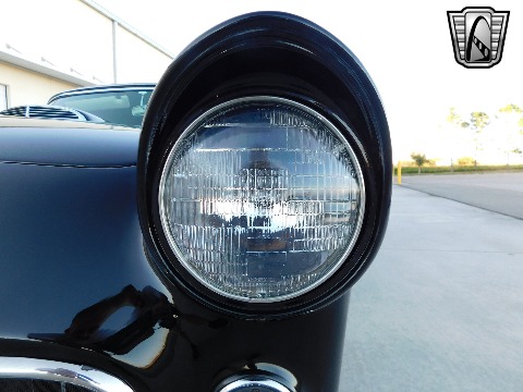 1956 Ford Thunderbird image 32