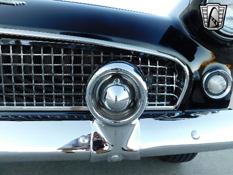 1956 Ford Thunderbird image 34