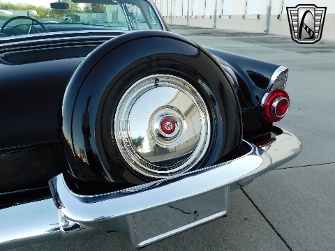 1956 Ford Thunderbird image 60