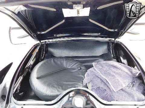 1956 Ford Thunderbird image 138