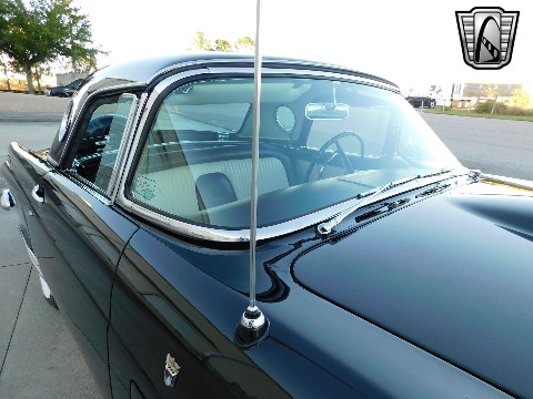 1956 Ford Thunderbird image 43