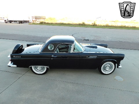 1956 Ford Thunderbird image 147