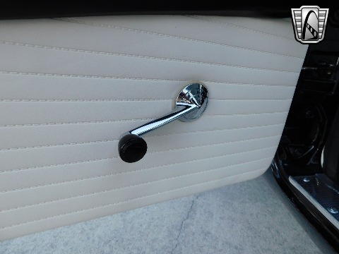 1956 Ford Thunderbird image 70