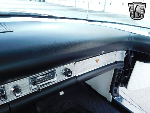1956 Ford Thunderbird image 96