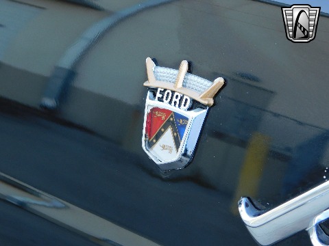 1956 Ford Thunderbird image 45