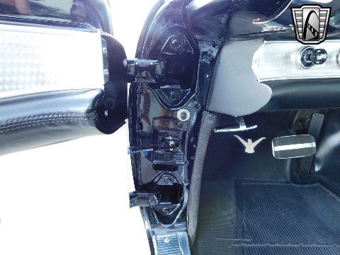 1956 Ford Thunderbird image 71