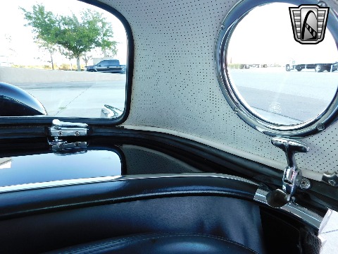 1956 Ford Thunderbird image 98