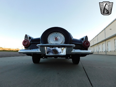 1956 Ford Thunderbird image 151