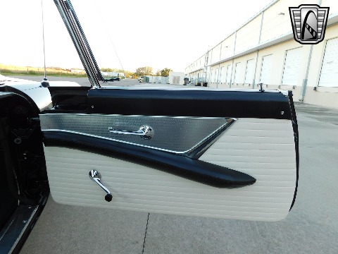 1956 Ford Thunderbird image 102