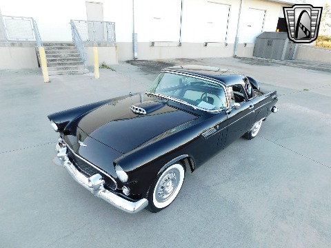 1956 Ford Thunderbird image 25