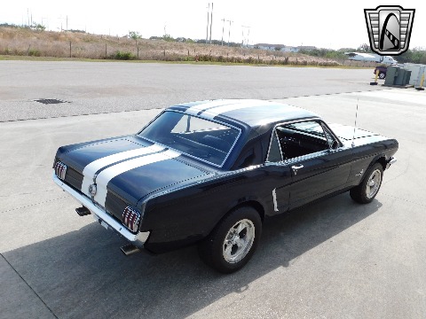 1965 Ford Mustang image 14