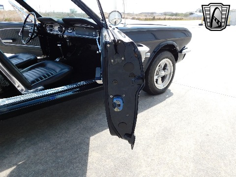 1965 Ford Mustang image 76