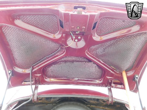 1941 Ford Super Deluxe image 112