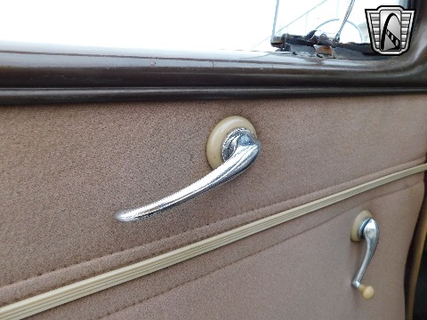 1941 Ford Super Deluxe image 61