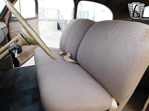 1941 Ford Super Deluxe image 70