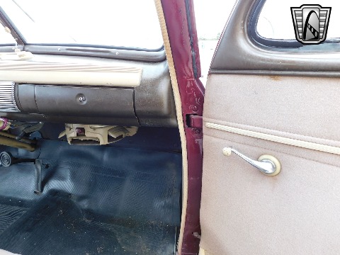 1941 Ford Super Deluxe image 96