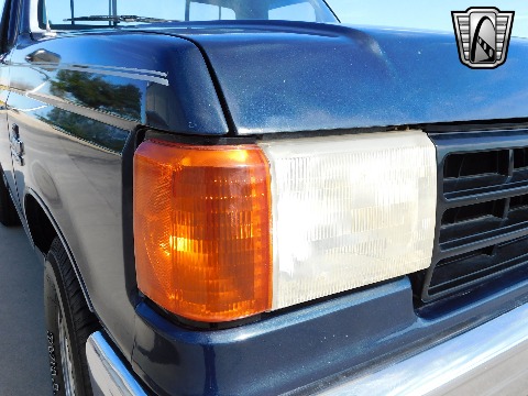1987 Ford F150 image 38