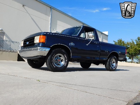 1987 Ford F150 image 25