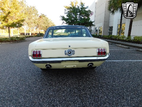 1965 Ford Mustang image 5