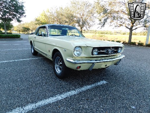 1965 Ford Mustang image 10
