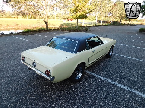 1965 Ford Mustang image 14