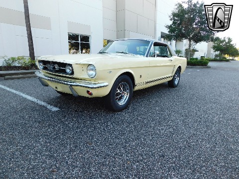 1965 Ford Mustang image 25