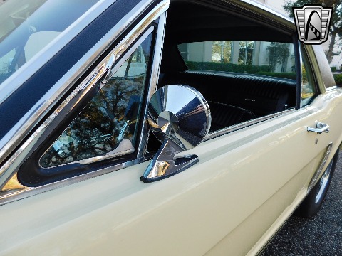 1965 Ford Mustang image 27