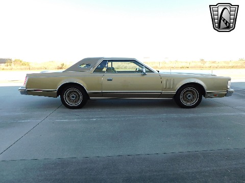 1978 Lincoln Continental Mark V image 4