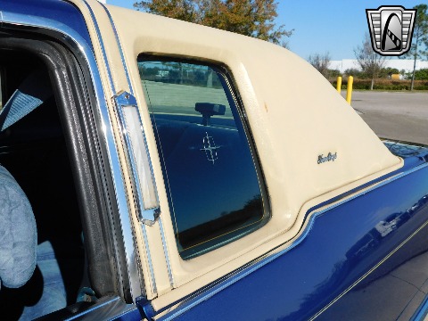 1976 Lincoln Continental image 29