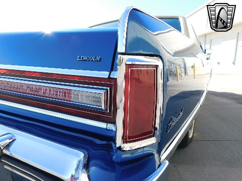 1976 Lincoln Continental image 58