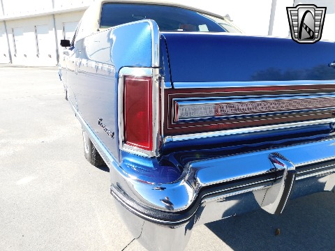 1976 Lincoln Continental image 59