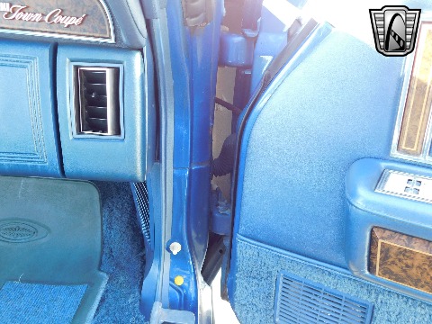 1976 Lincoln Continental image 88