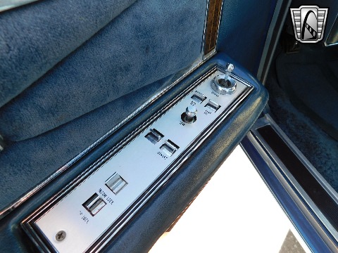 1976 Lincoln Continental image 63