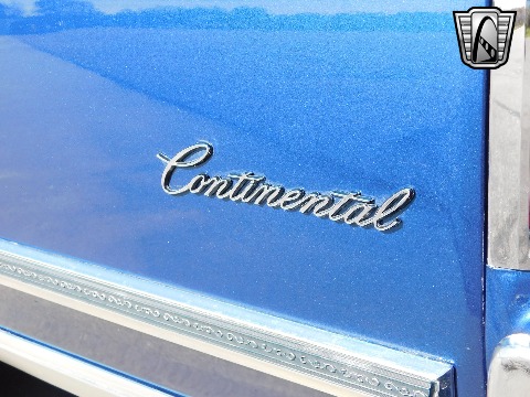 1976 Lincoln Continental image 40