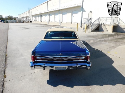 1976 Lincoln Continental image 18