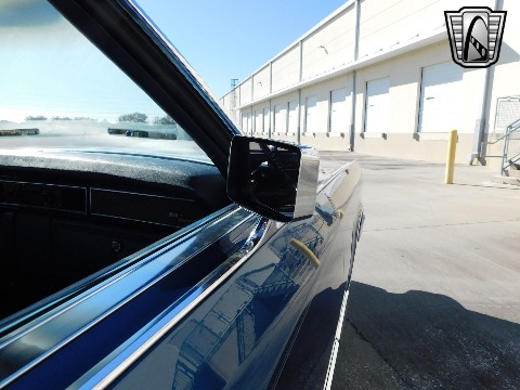 1976 Lincoln Continental image 50