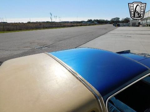 1976 Lincoln Continental image 53