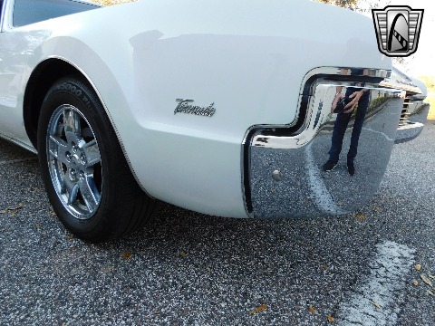 1966 Oldsmobile Toronado image 38