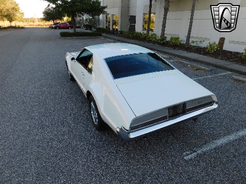 1966 Oldsmobile Toronado image 19
